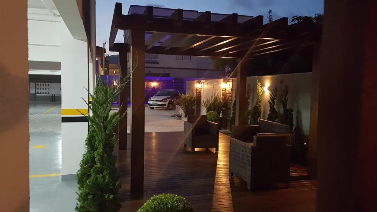 Var-101A Dpto Amplio En Condominio Cerrado Con Piscina Бомбиняс Екстериор снимка