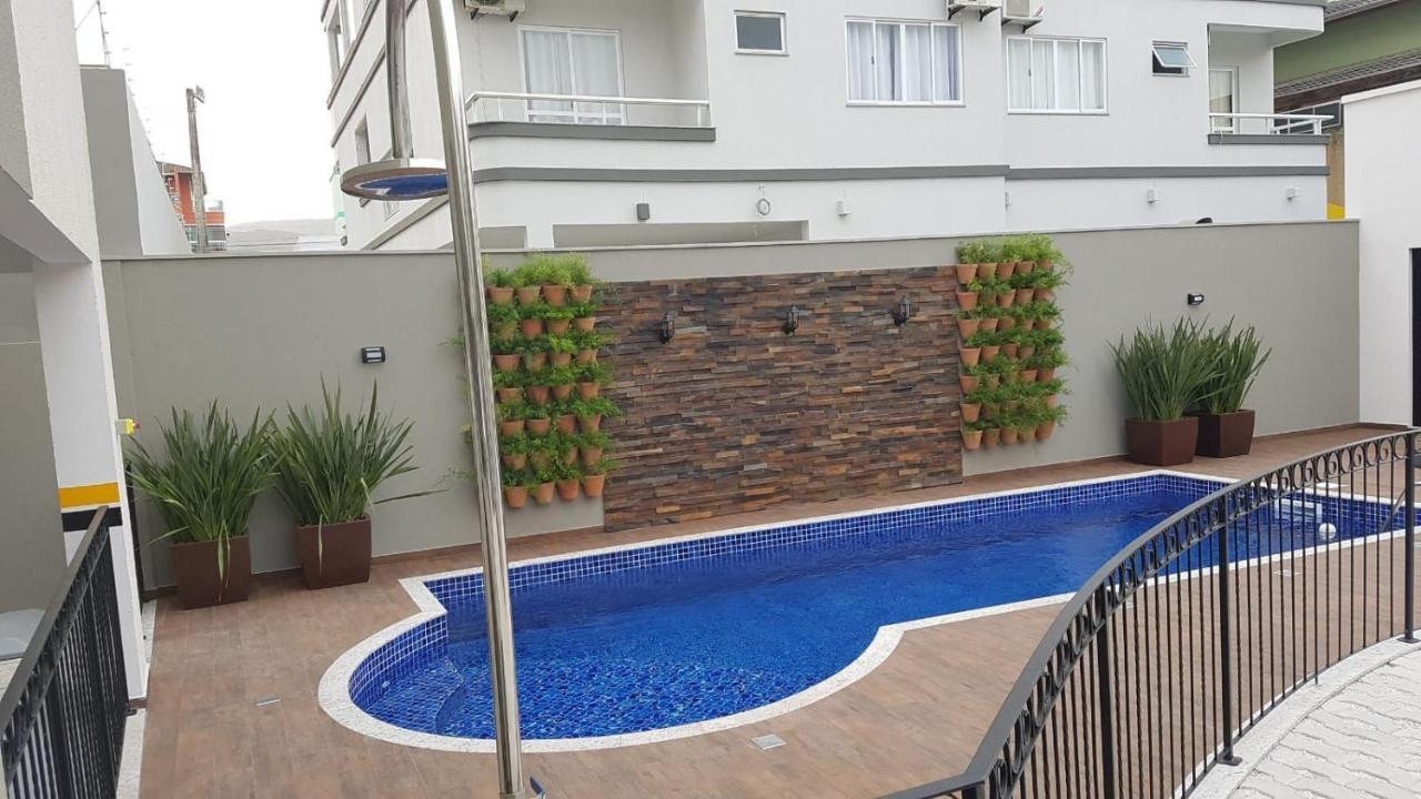 Var-101A Dpto Amplio En Condominio Cerrado Con Piscina Бомбиняс Екстериор снимка